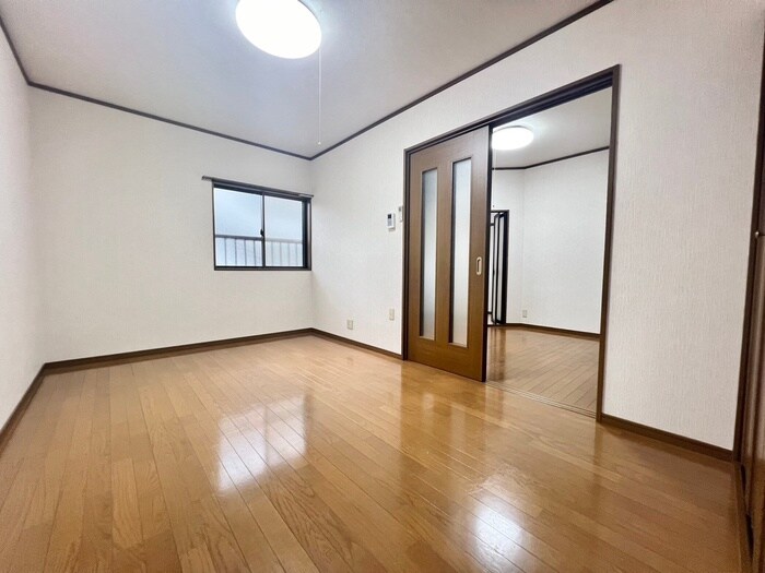 物件内観写真4　(居室)