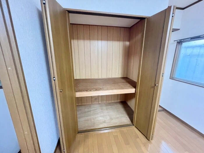 物件内観写真13　(収納)