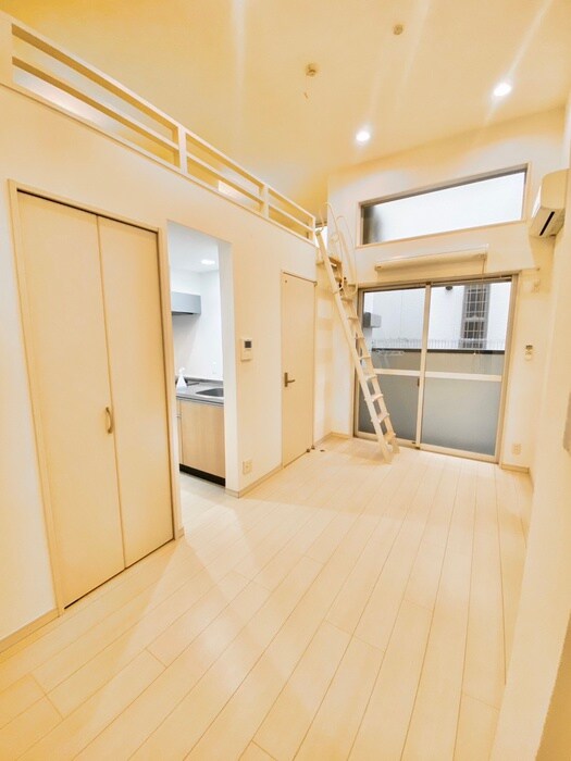 物件内観写真8　(居室)