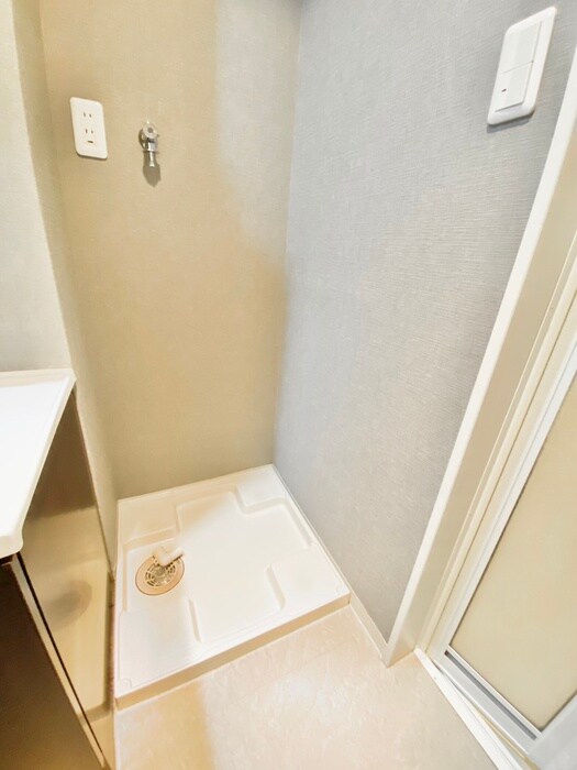 物件内観写真17　(洗濯機置場)