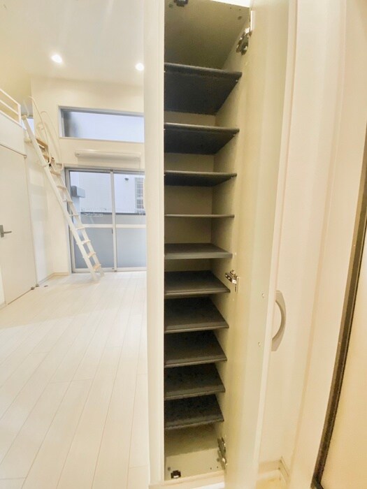 物件内観写真19　(靴箱)