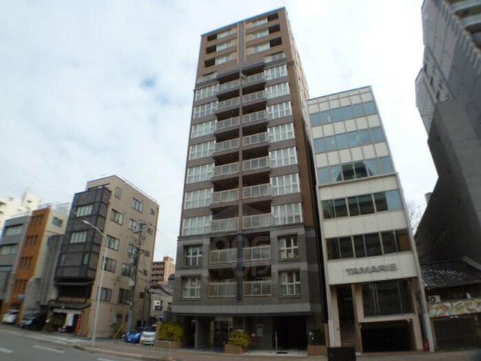 ダイナシティ二条城前（204）の物件外観写真