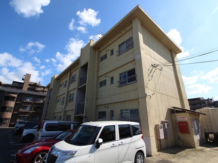 かずみマンションⅠ外観写真