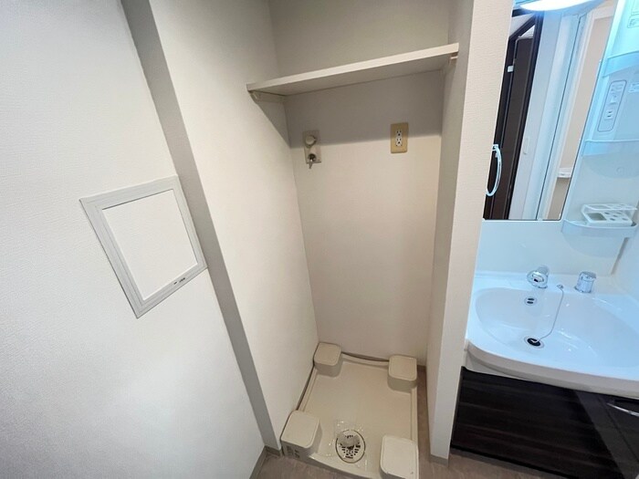 物件内観写真17　(洗濯機置場)