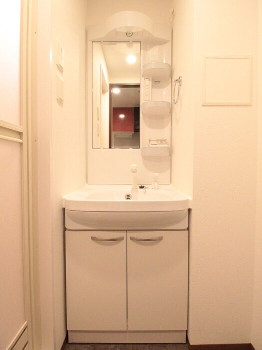 物件内観写真9　(洗面)