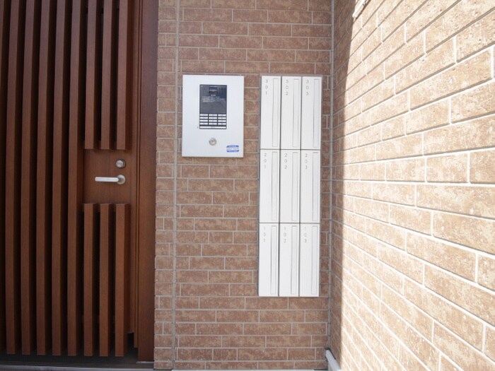 物件外観写真4　(建物設備)