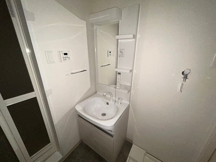 物件内観写真12　(洗面)