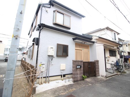 川西市小花１丁目貸家外観写真