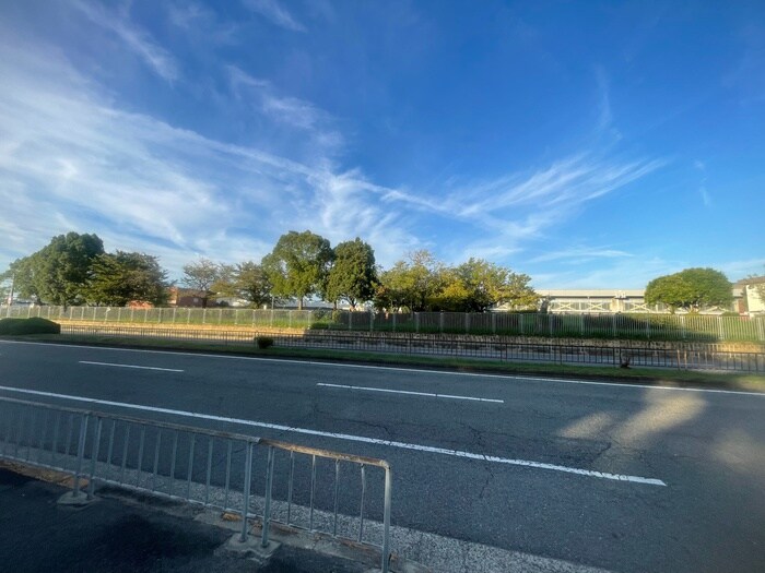 物件外観写真6　(周辺環境)