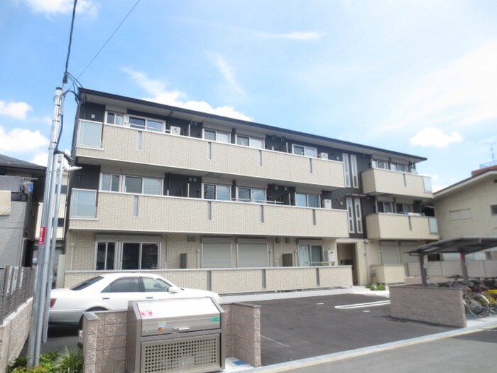 物件外観写真1　(外観写真)