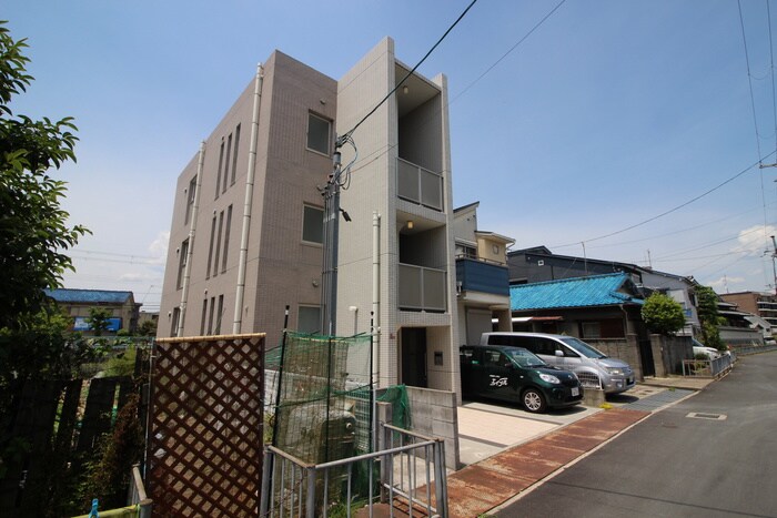 物件外観写真1　(外観写真)