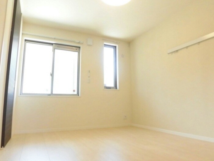 物件内観写真15　(居室)