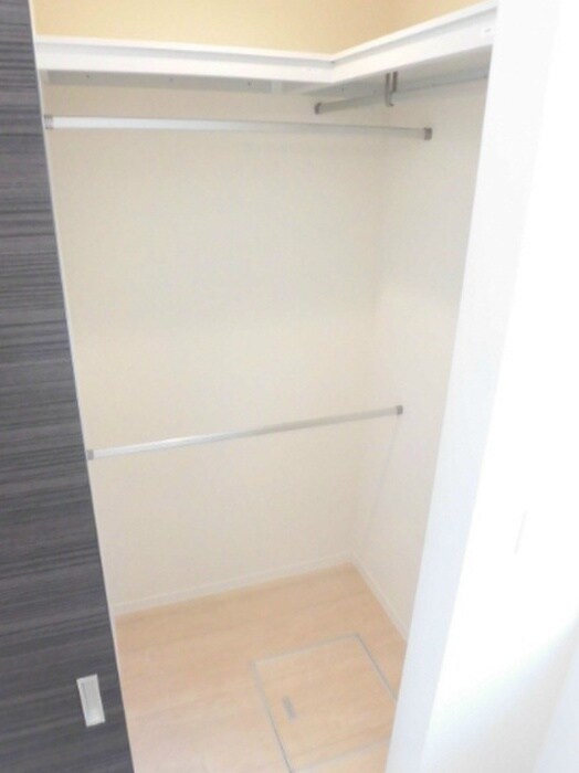 物件内観写真16　(収納)