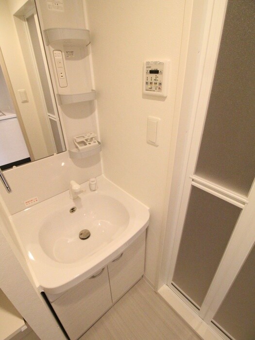 物件内観写真20　(洗面)