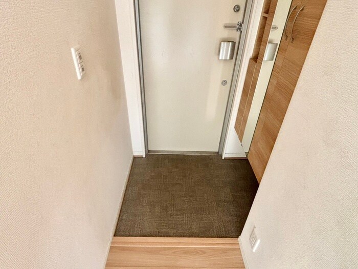 物件内観写真20　(玄関)