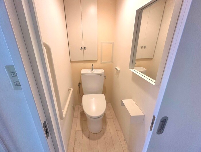 物件内観写真14　(トイレ)