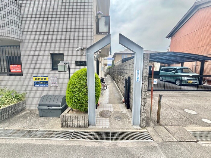 物件外観写真2　(外観写真)