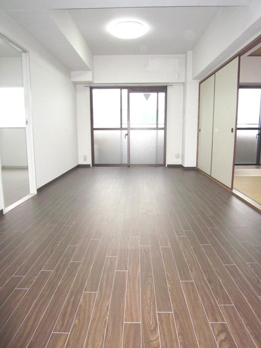 物件内観写真6　(居室)