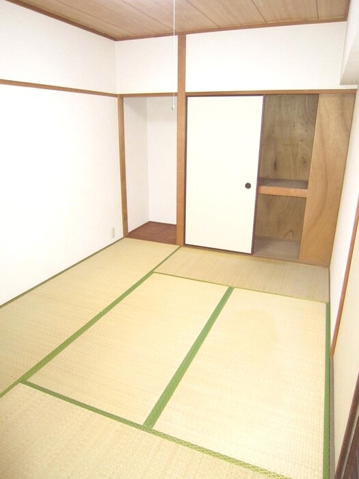 物件内観写真7　(居室)