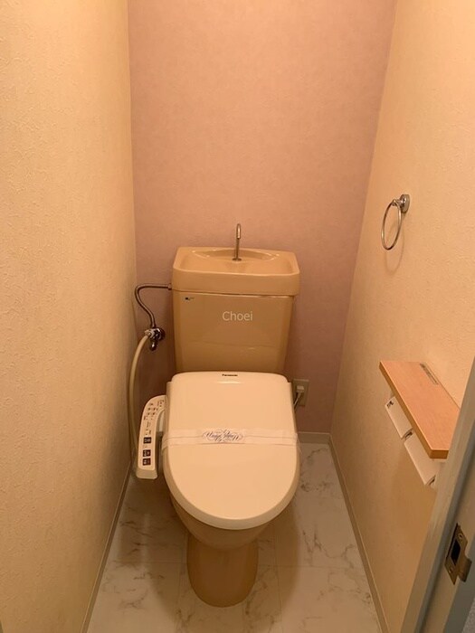 物件内観写真9　(トイレ)