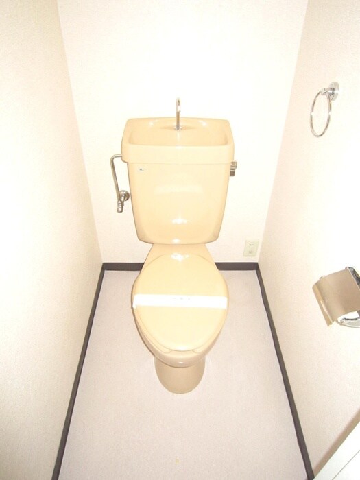 物件内観写真12　(トイレ)