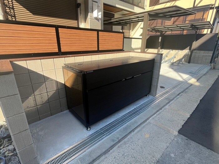 物件外観写真4　(建物設備)