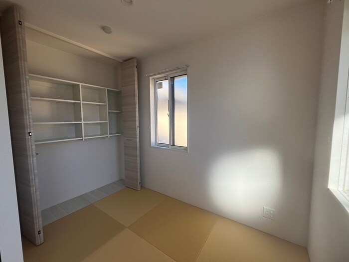 物件内観写真13　(居室)