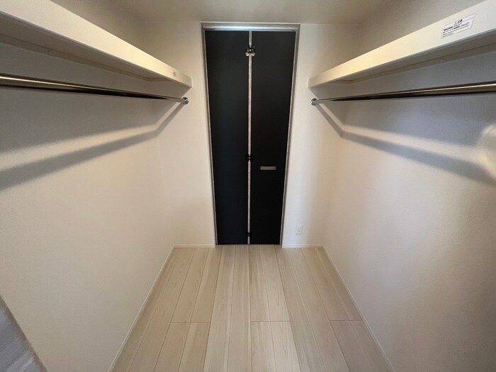 物件内観写真15　(収納)