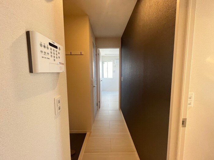 物件内観写真18　(廊下)