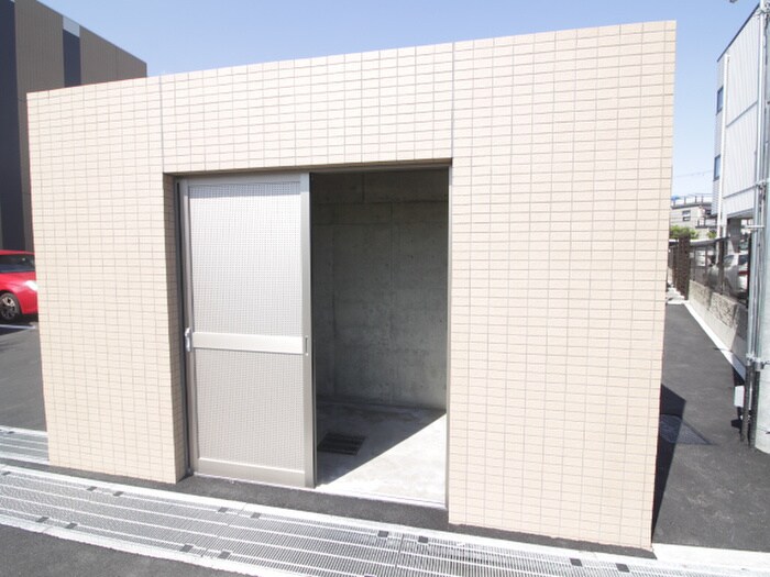 物件外観写真6　(建物設備)