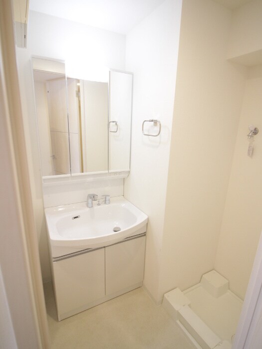 物件内観写真12　(洗面)