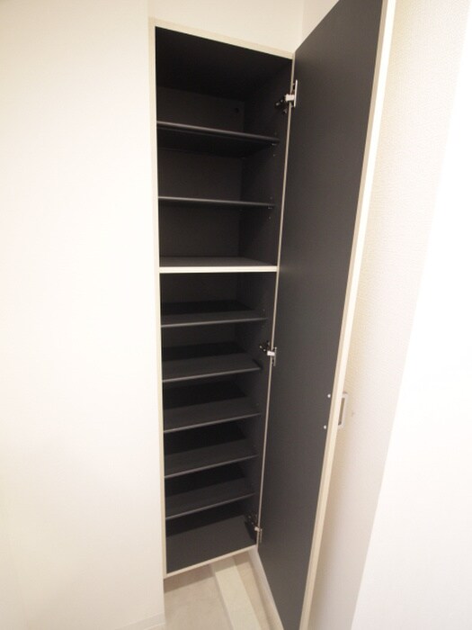 物件内観写真15　(靴箱)