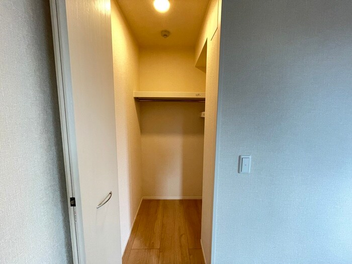 物件内観写真16　(収納)