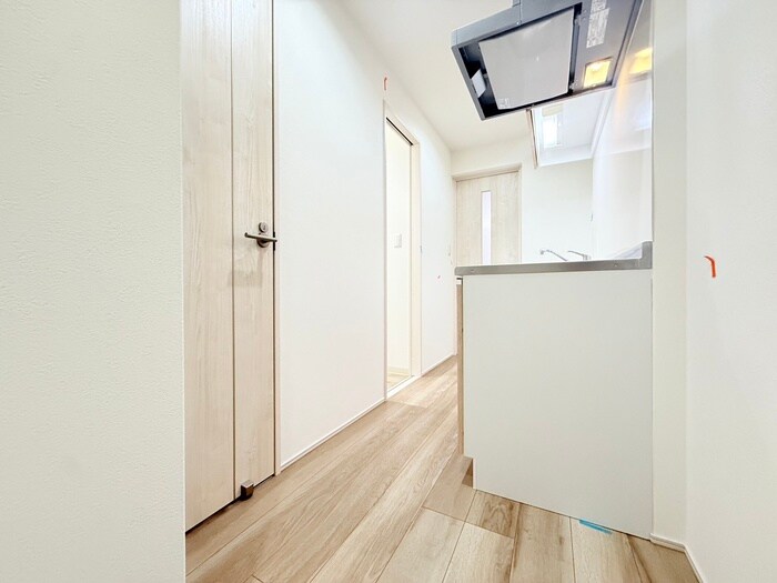 物件内観写真17　(廊下)