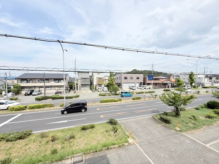 物件内観写真22　(室内からの展望)