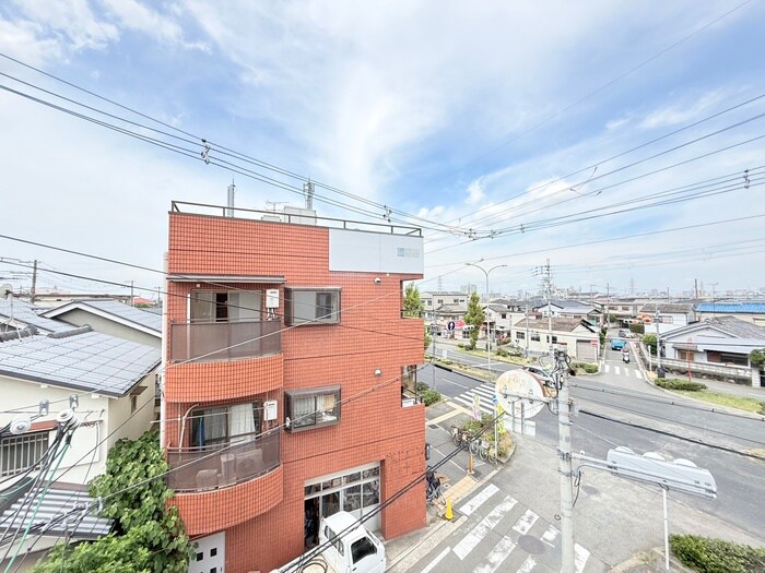 物件内観写真22　(室内からの展望)