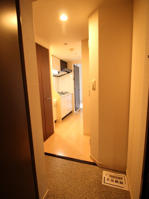 物件内観写真17　(玄関)