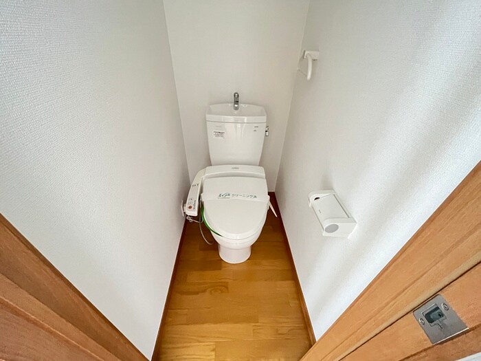 物件内観写真11　(トイレ)