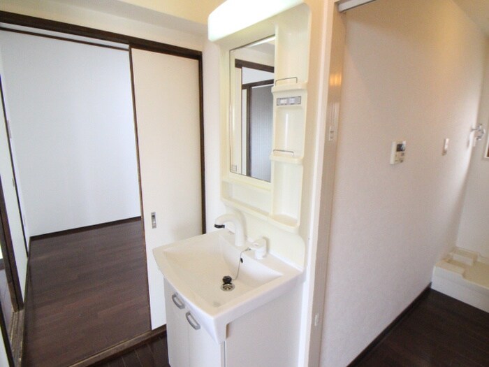 物件内観写真10　(洗面)