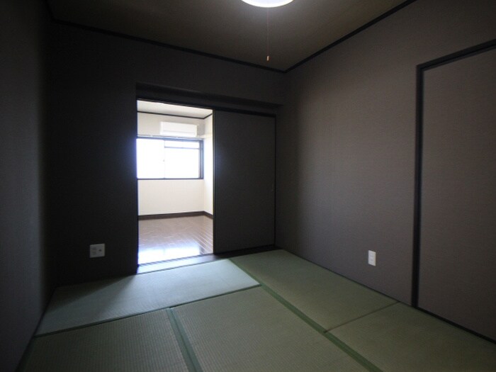 物件内観写真16　(居室)