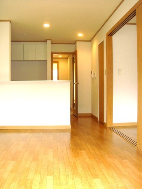 物件内観写真4　(内観写真)