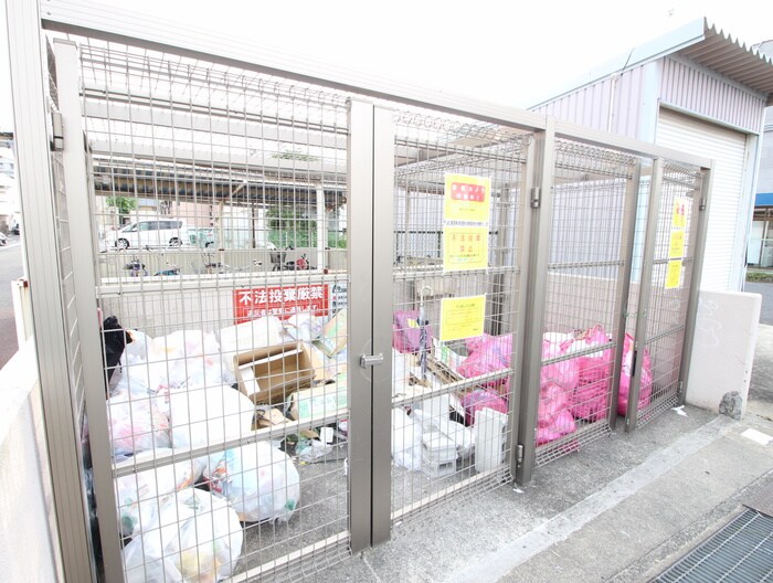 物件外観写真4　(建物設備)