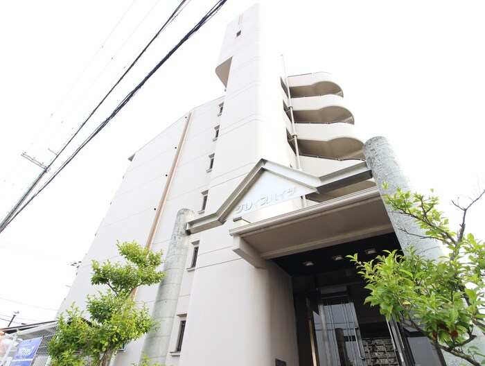 物件外観写真5　(エントランス部分)