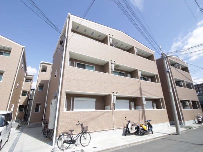 物件外観写真1　(外観写真)