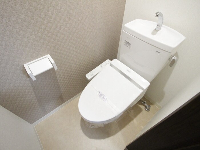 物件内観写真14　(トイレ)