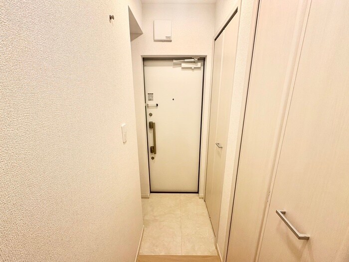 物件内観写真17　(玄関)