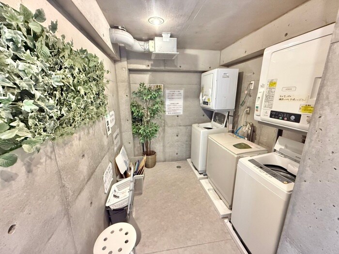 物件外観写真4　(建物設備)