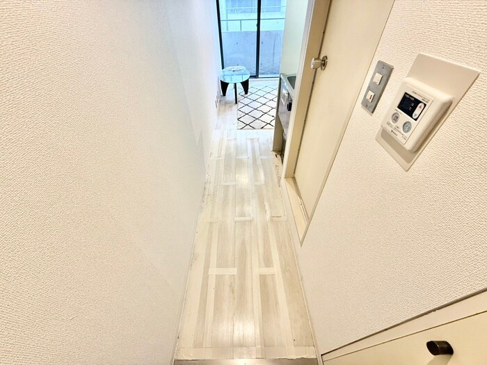 物件内観写真18　(廊下)