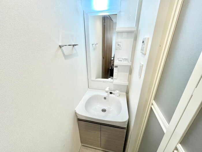 物件内観写真12　(洗面)