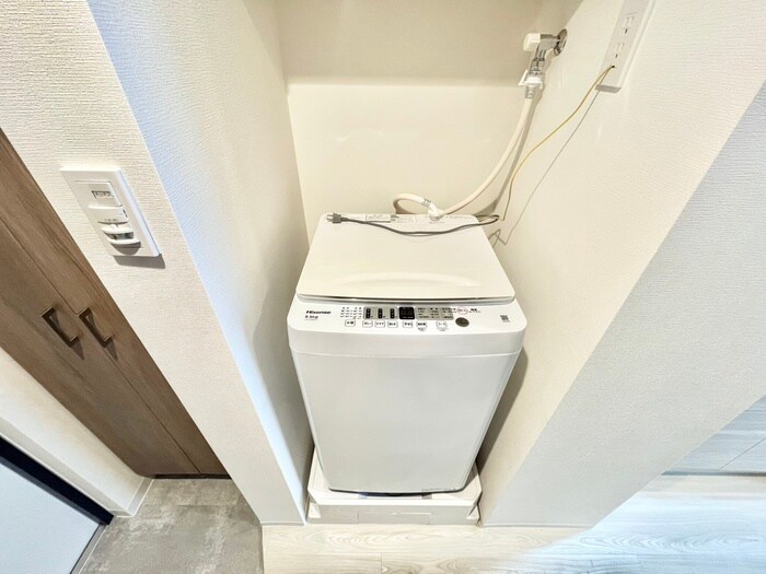 物件内観写真14　(洗濯機置場)